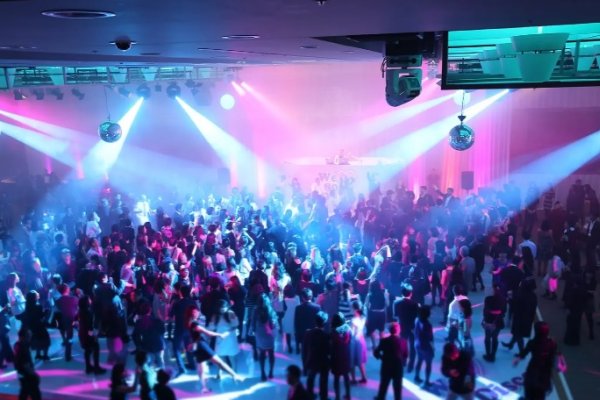 Este viernes habrá "Baile del recuerdo" con éxitos de los ‘80 y ‘90 en Ushuaia