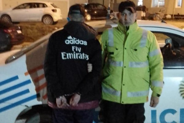 Ushuaia: un hombre intentó prender fuego el edificio donde estaba su familia