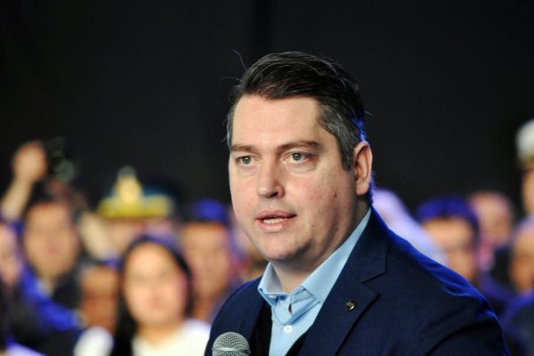 Martín Perez cruzó a Sturzenegger en defensa de la industria fueguina: “Tierra del Fuego va por más turismo, más actividad primaria y también más indu